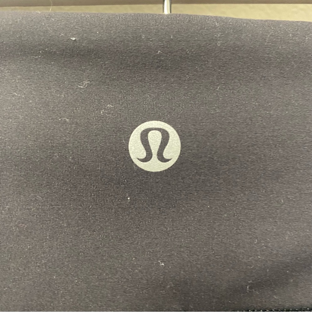 Lululemon Invigorate Black High Rise‎ Tight 25” Size 4 - Picture 7 of 7